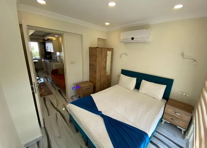 Garden Butik & Akbuek 4*