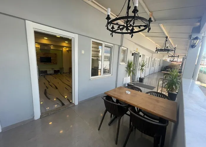 Aparthotel Garden Butik & Akbuek 4*